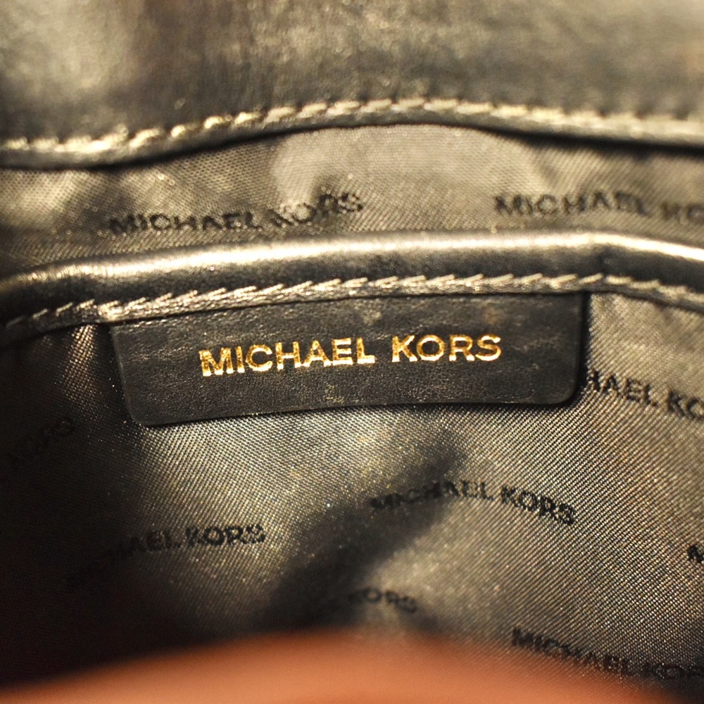 Michael Kors Gold Chain Strap Fold-over Closure Leather Crossbody Purse - Picture 5 of 7